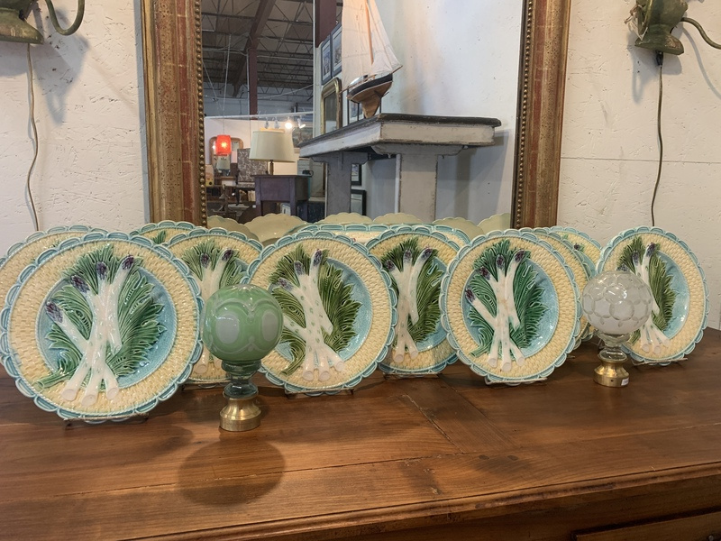 11 Majolica asparagus plates with platter